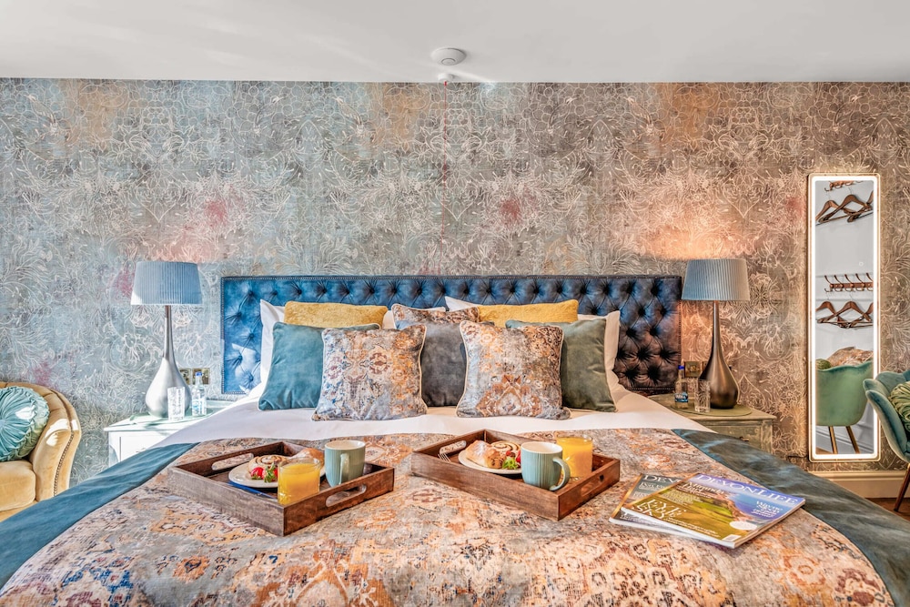 Deluxe Double or Twin Room, Accessible photo 3