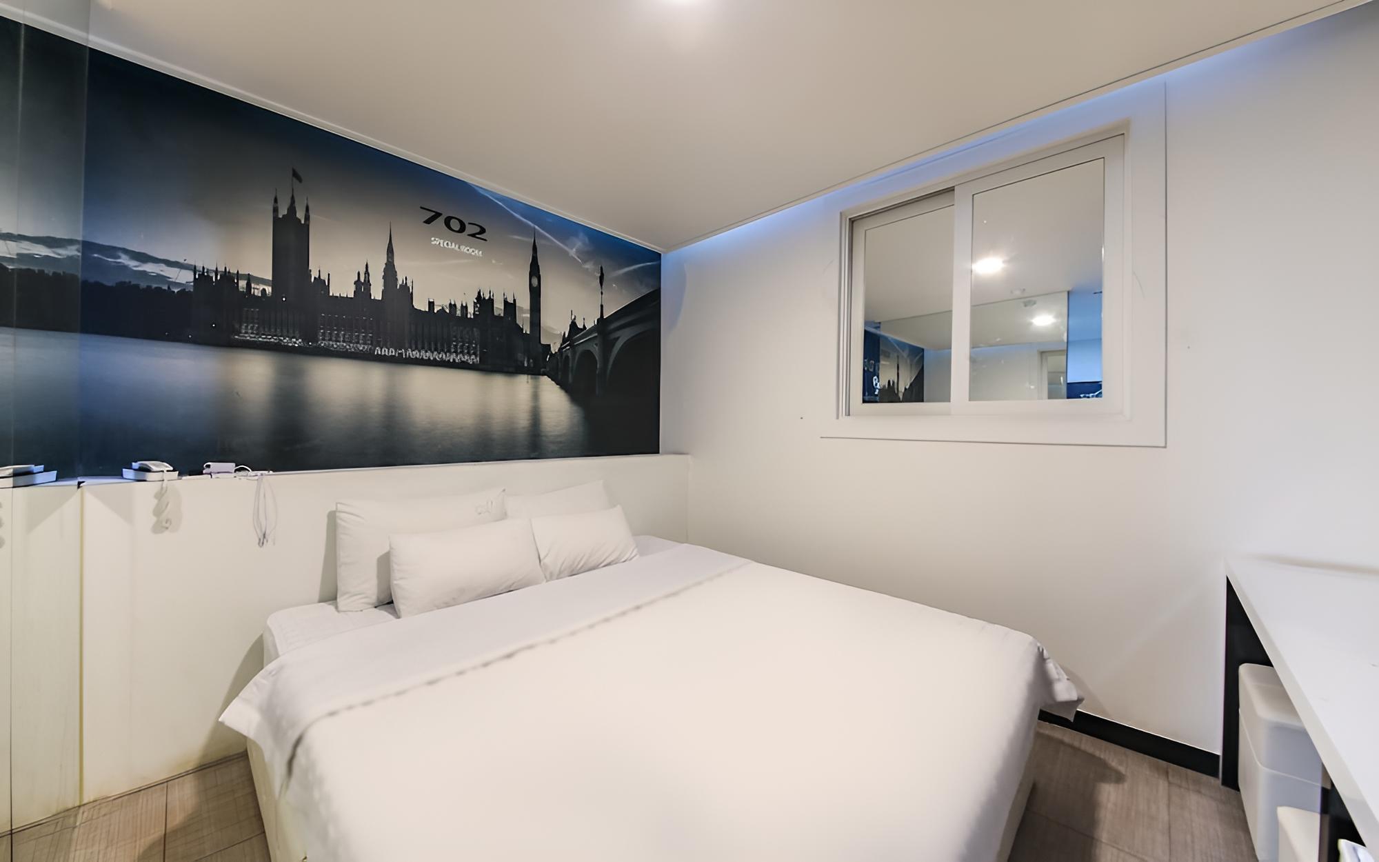 Room (Deluxe room (Netflix viewing - person) photo 2