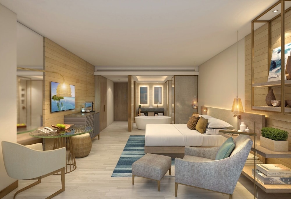 Junior Suite, 1 King Bed - Photo 1