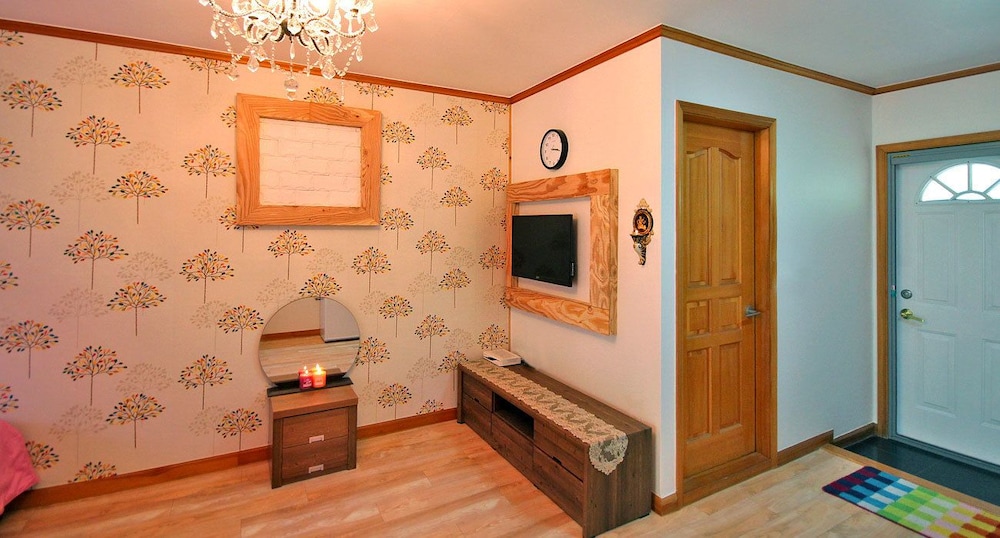 Room (2F) photo 3