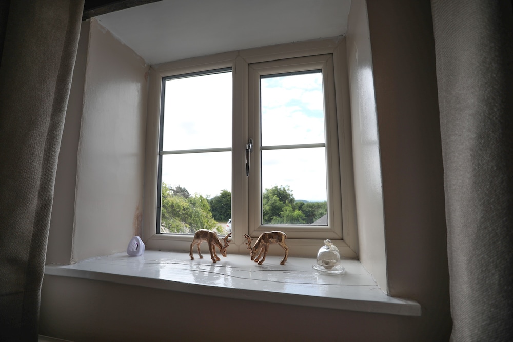 Family Room, Garden View photo 2