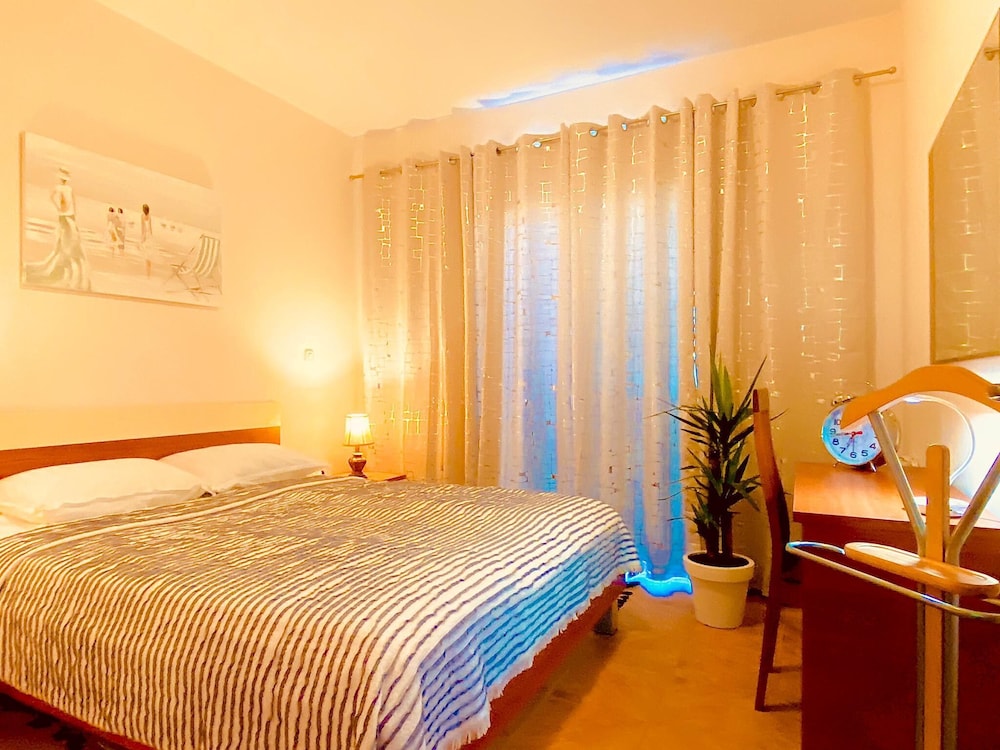 Condo, 2 Bedrooms, Patio, Garden View