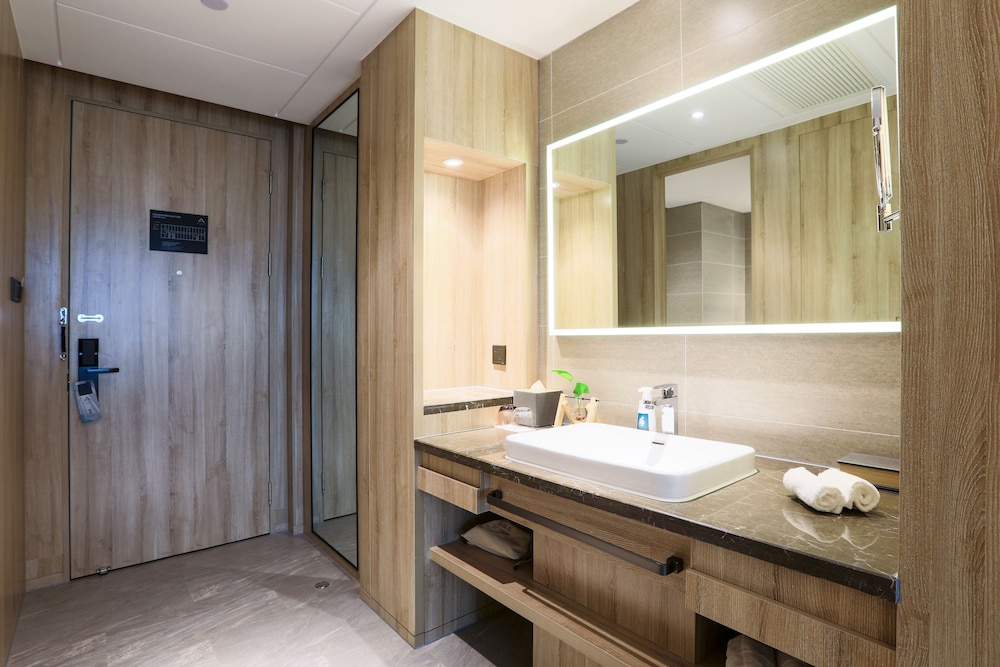 Business Twin Room, 1 Bedroom, Refrigerator