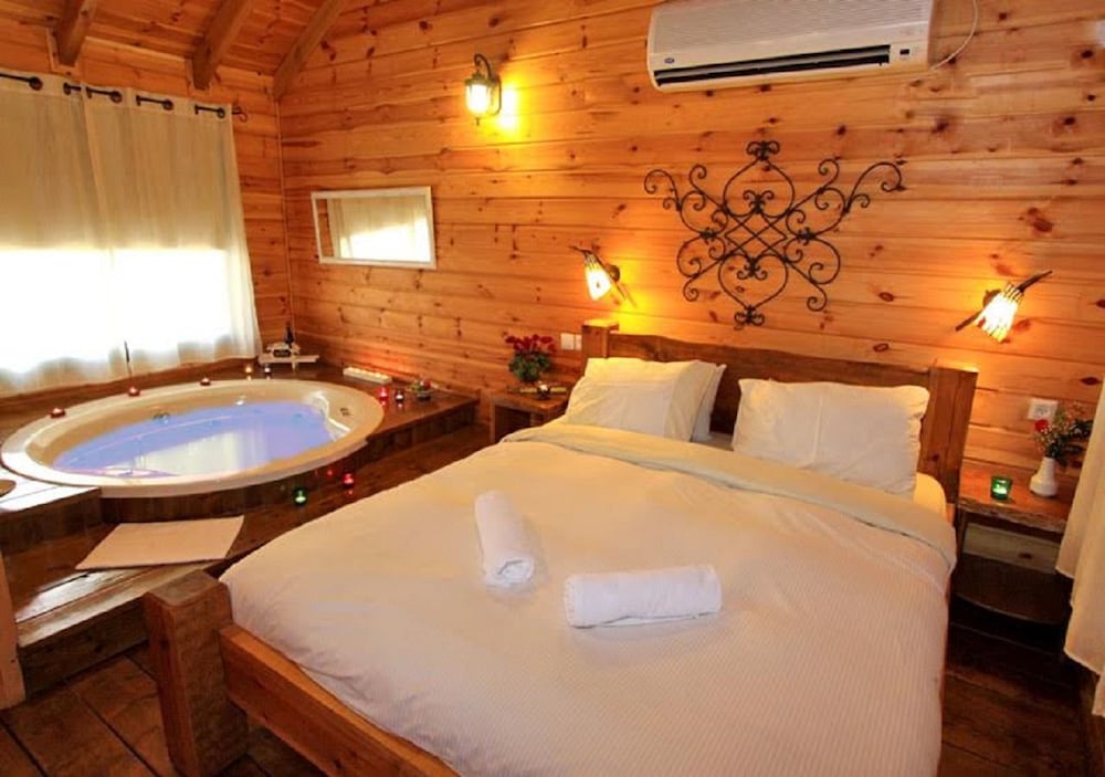 Superior Chalet photo 1