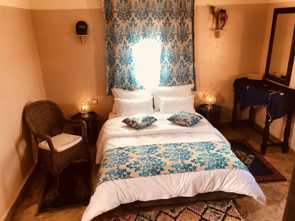 Double Room, Pool View (Chameaux) photo 2