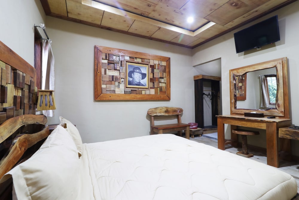 VIP Room - Photo 5