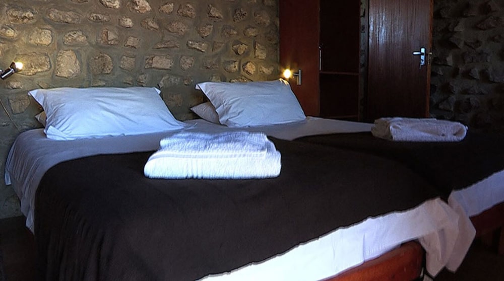 Basic Triple Room photo 1