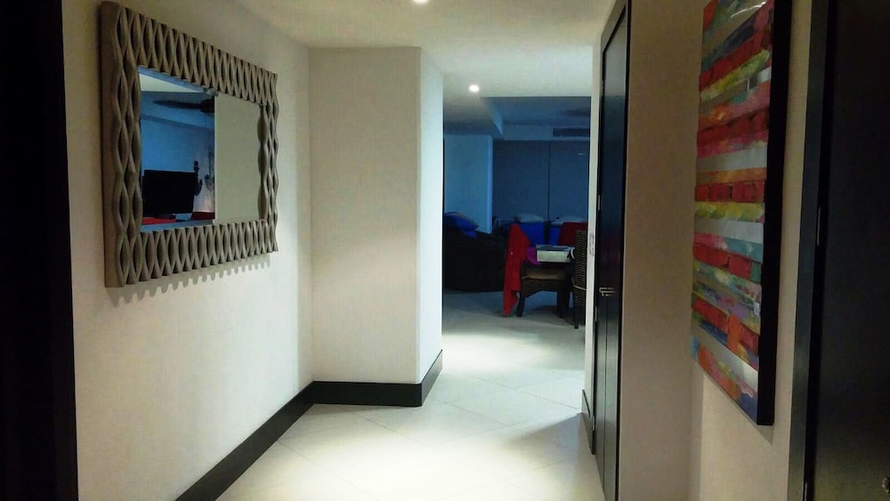 Family Condo, 3 Bedrooms, Ocean View, Oceanfront photo 1