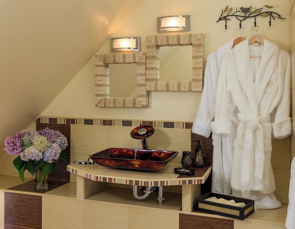 Sleeping Beauty Suite photo 3
