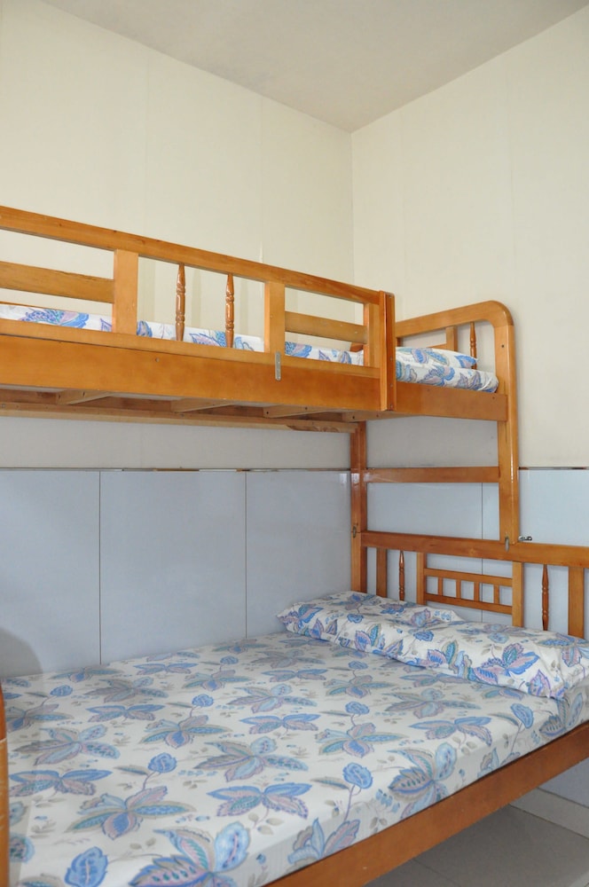 Triple Room with Private Bathroom photo 3