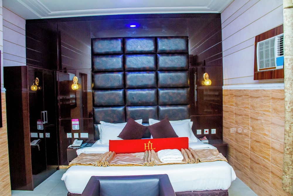 Grand Villa photo 3