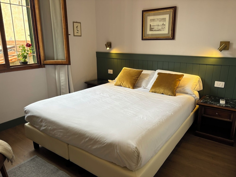 Classic Double or Twin Room photo 1