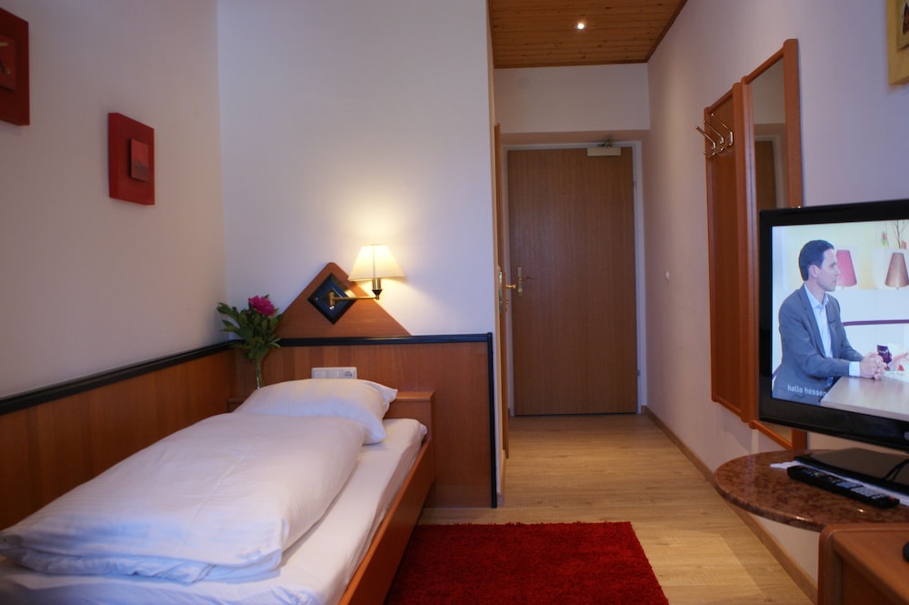 Single Room photo 3