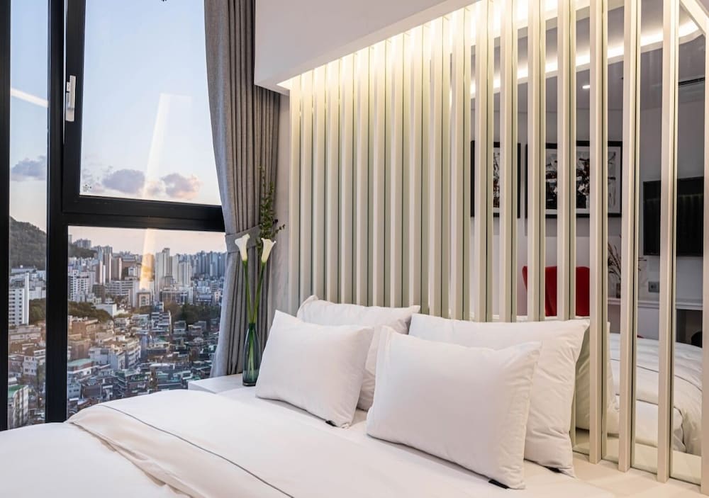 Run Of House(Randomly assigned upon check-in : Standard or Deluxe or Semi Suite) / No Parking - Photo 13