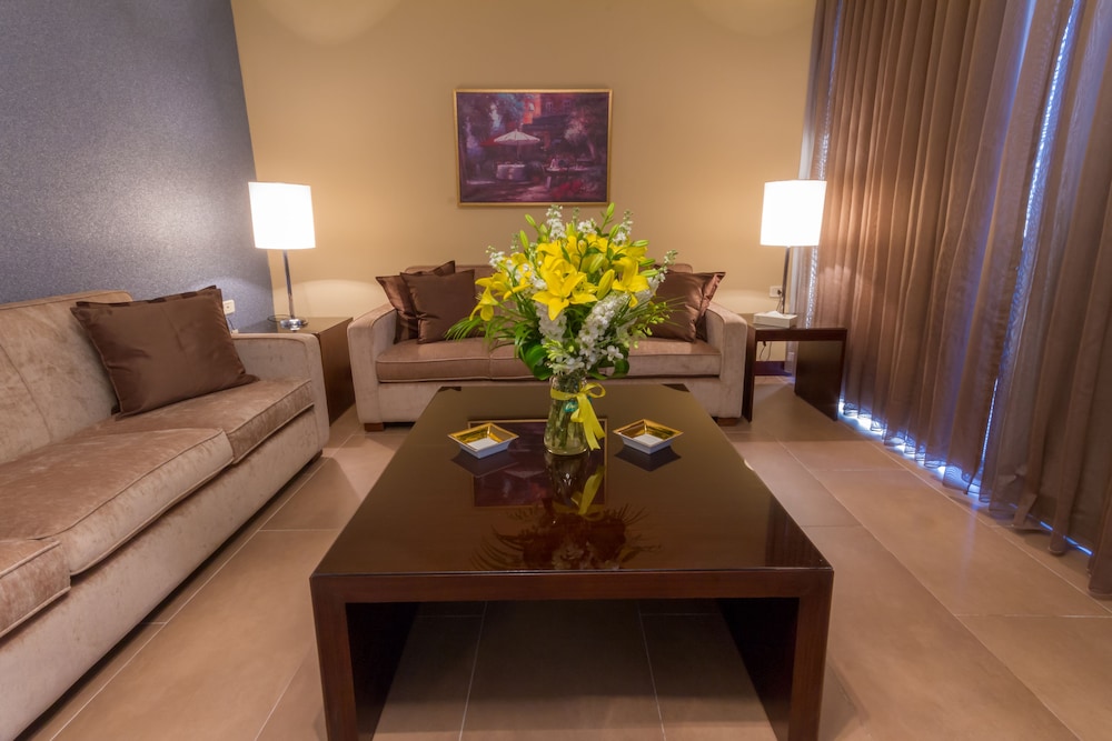 Royal Suite, 2 Bedrooms, Terrace, Mountainside