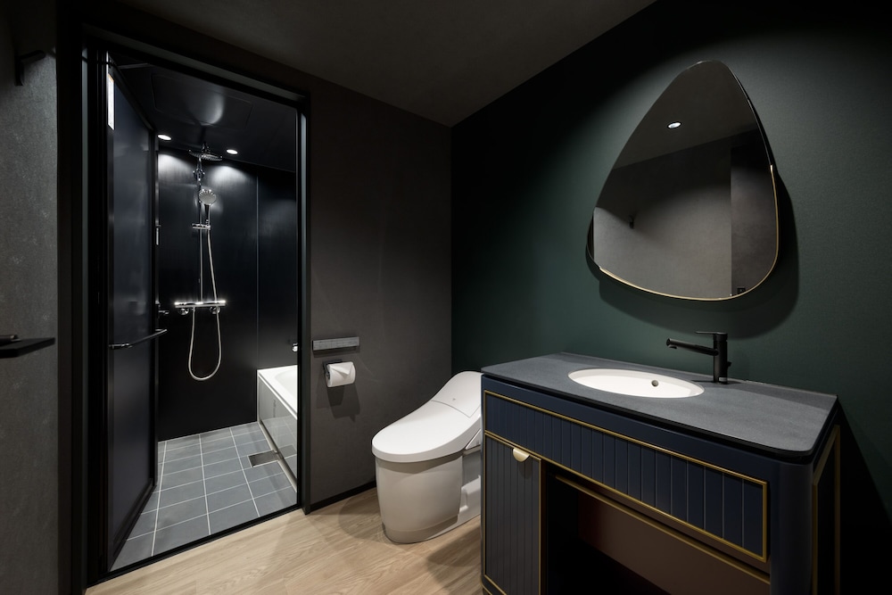 Deluxe Twin Room, Corner (with Washing Machine) - Photo 2