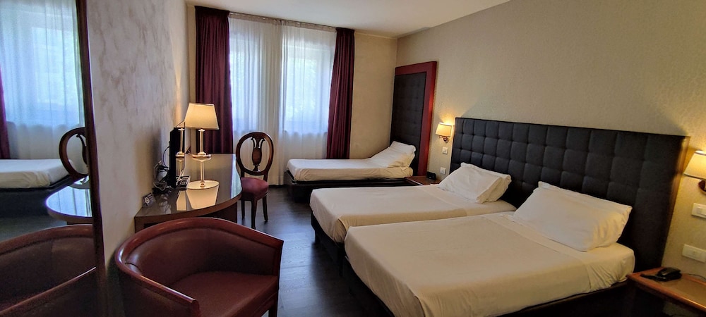 Superior Room, Multiple Beds