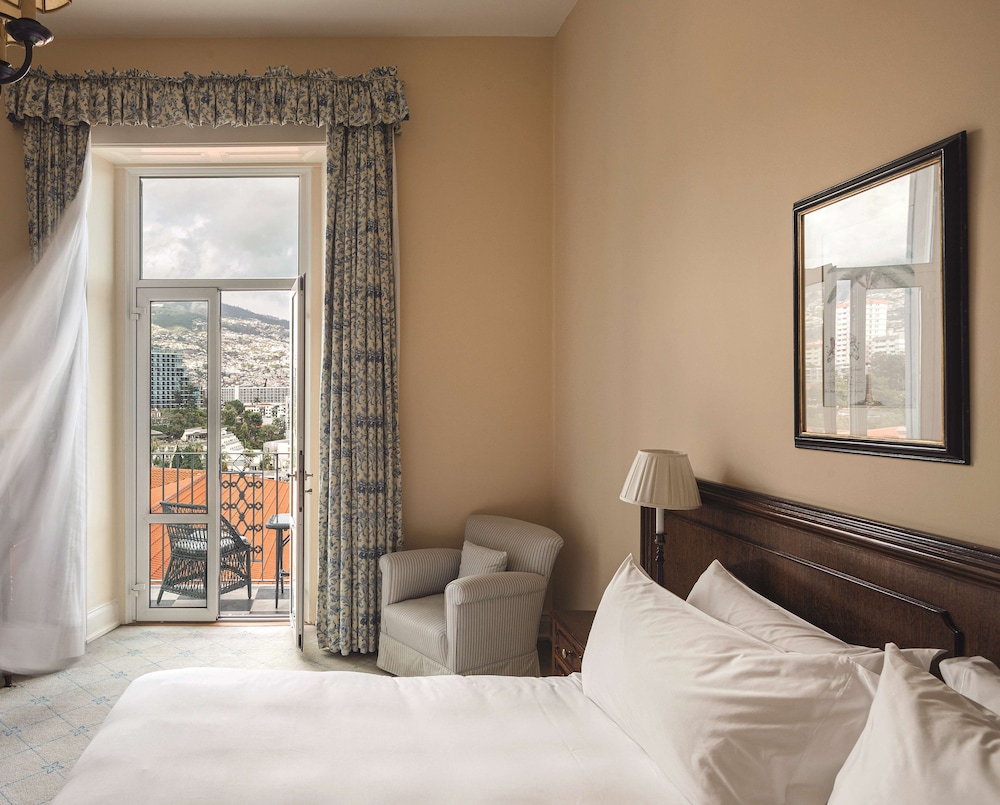 Deluxe Room, Sea View - Photo 2