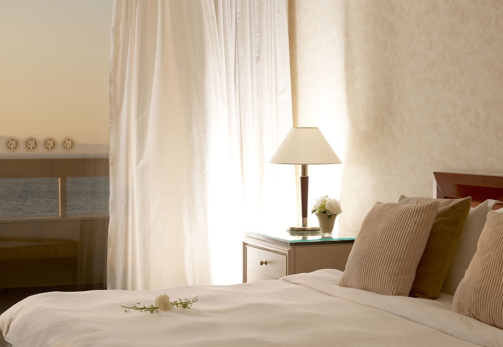 Standard Room, Garden View (Tower, Pool View) - Photo 2