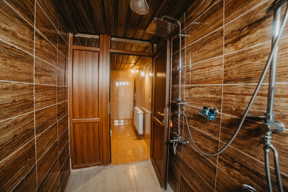 Deluxe Double or Twin Room photo 3