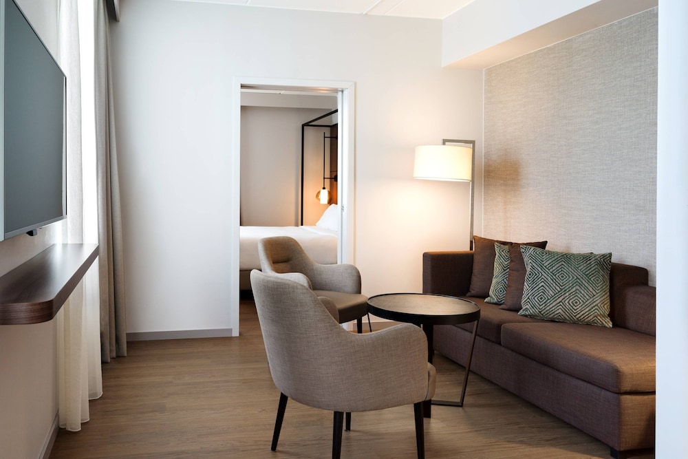 Junior Suite, 1 King Bed