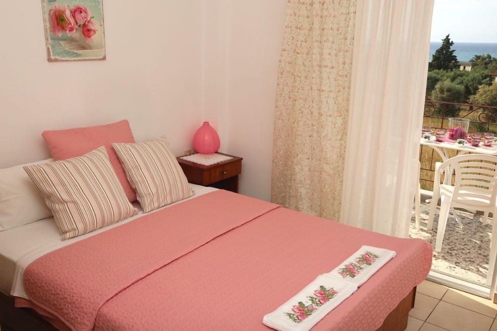 Apartment, 1 Bedroom, Sea View photo 2