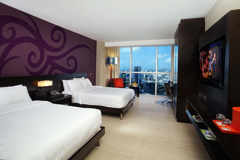 Deluxe Room, 2 Double Beds, City View - Photo 3