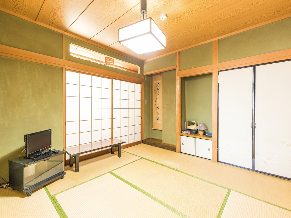 Japanese Style Triple Room with Shared Bathroom, Smoking