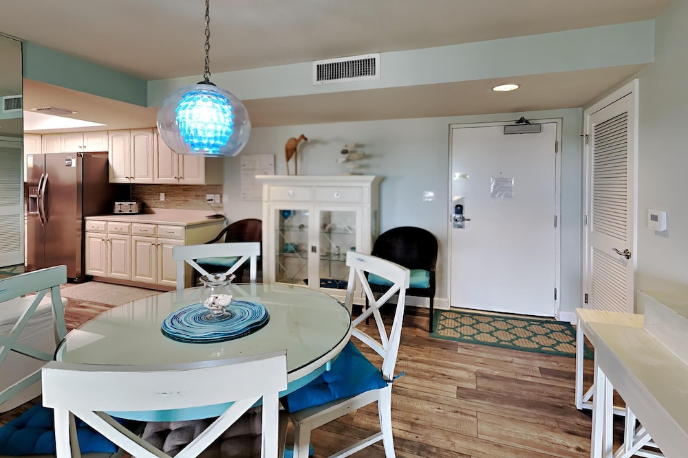 Condo, 1 Queen Bed with Sofa bed, Patio, Ocean View (#107 East - No Pets) photo 3