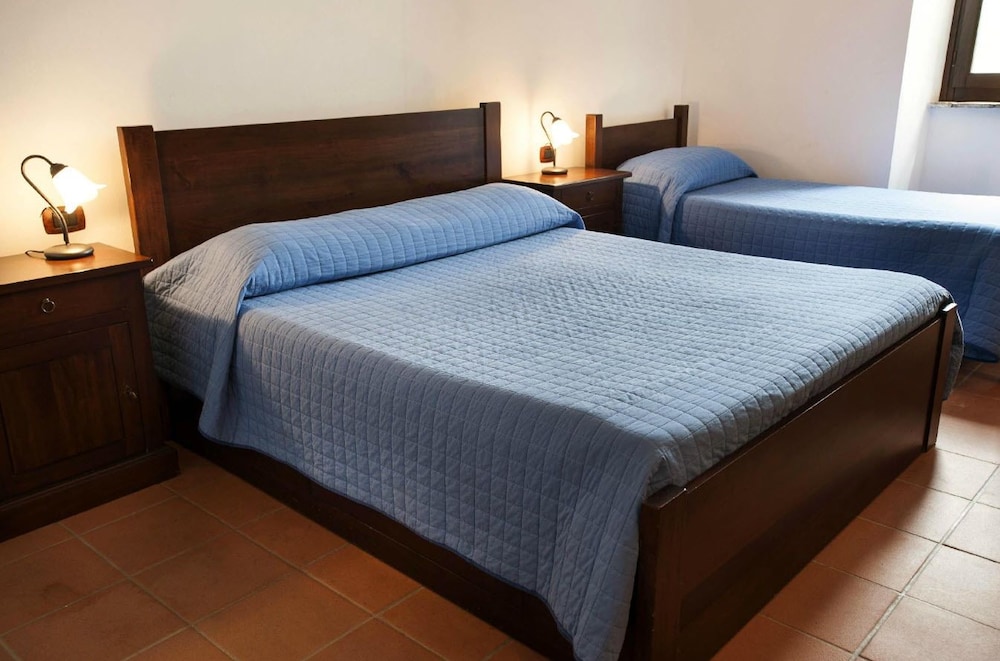 Quadruple Room photo 2