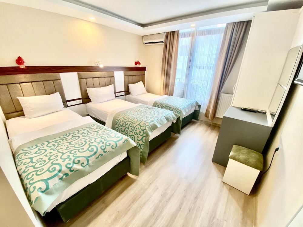 Standard Triple Room photo 1