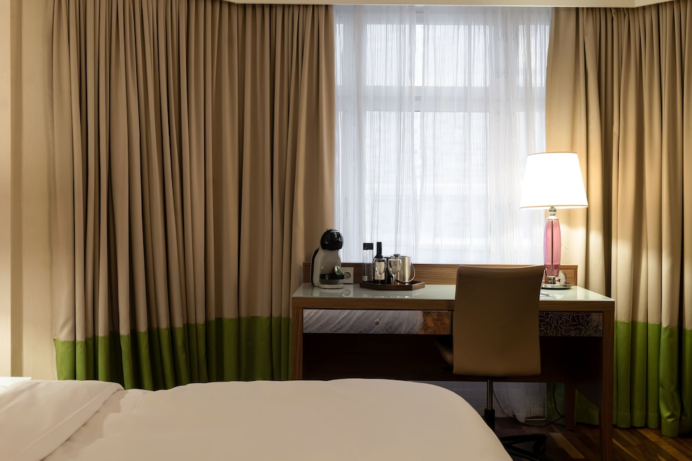 Deluxe Double Room - Photo 10