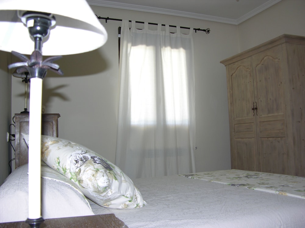 Apartment, 2 Bedrooms, Terrace photo 2