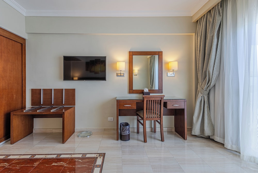 Family Suite thumbnail 6