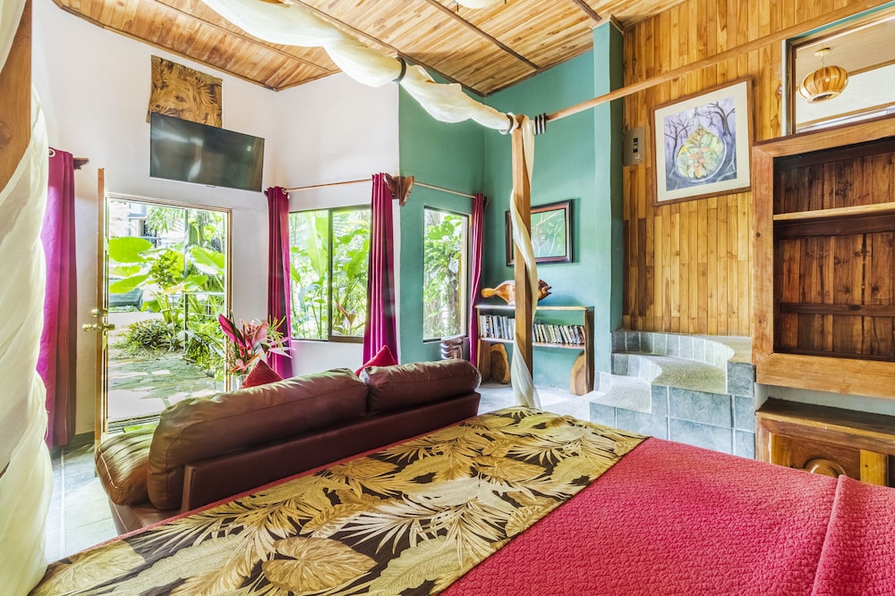Garden View Room