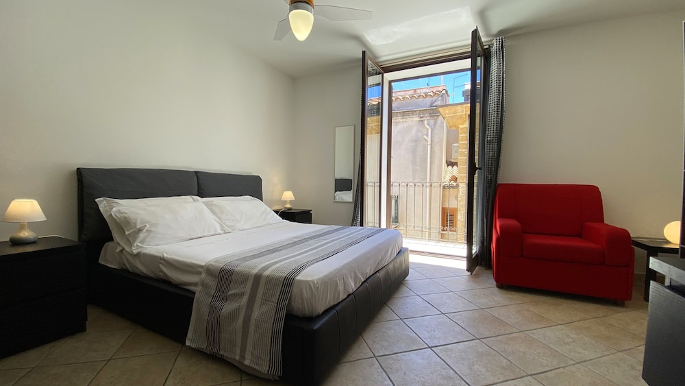 Duplex, 1 Bedroom (3)