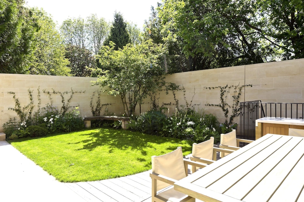 Stunning 5 bed Fulham Home w Indoor Pool Sauna and Private Garden, Photo 52