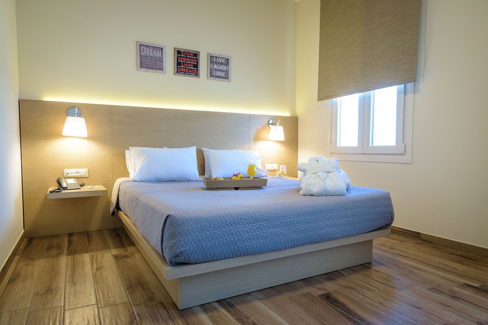 Premium Double Room - Photo 1