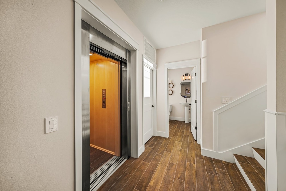 Crescent Beach House, 사진 46
