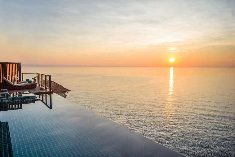 Two Bedroom Seaview Hill Pool Villa - Photo 1