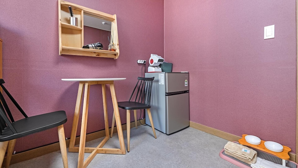Basic Room, 1 Bedroom (203 (Pet)) photo 2