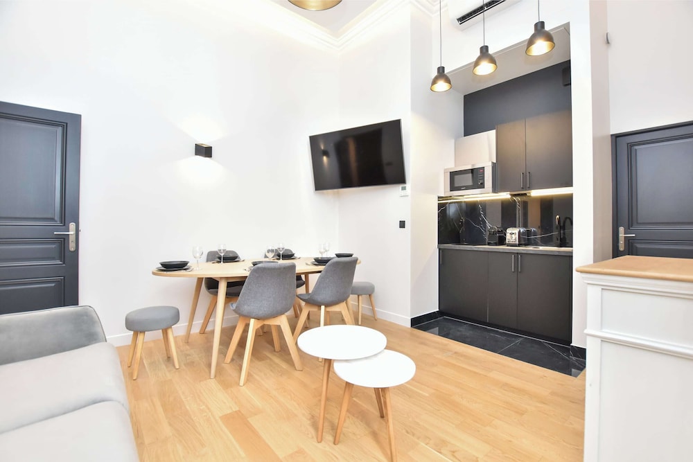 Apartment photo 3