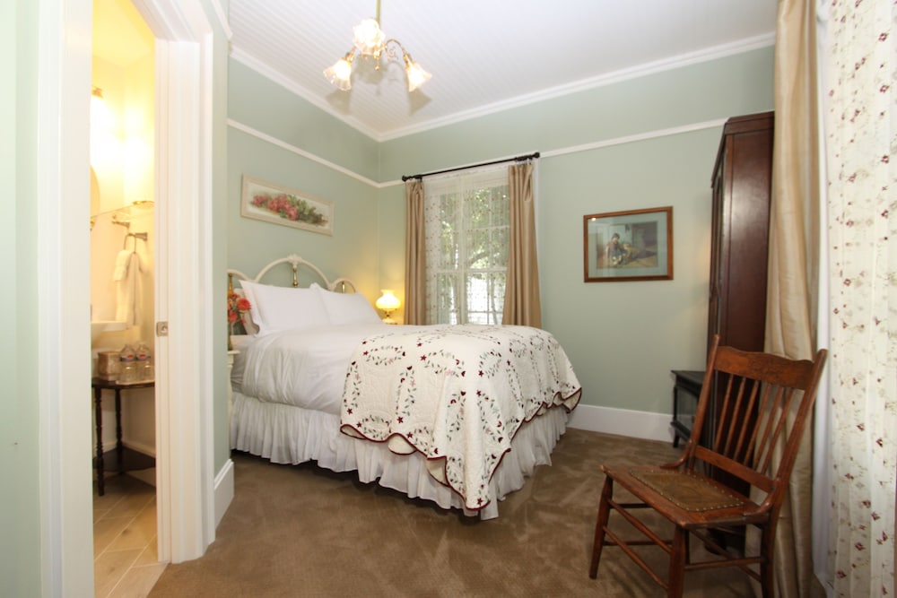 Room (Santa Rosa) photo 1