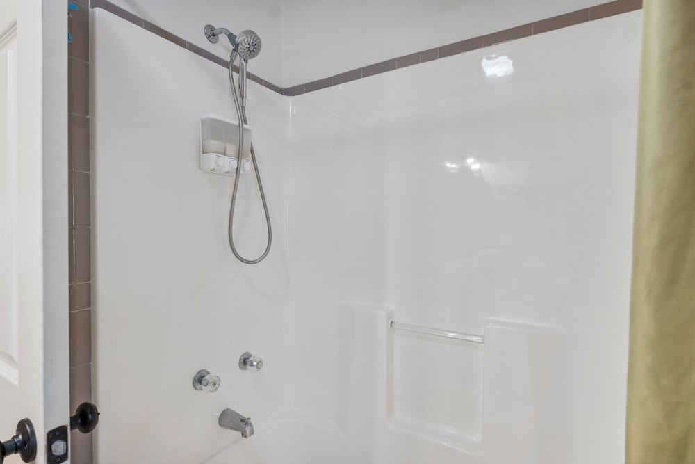 Suite Sarah (Shared Bathroom) photo 3