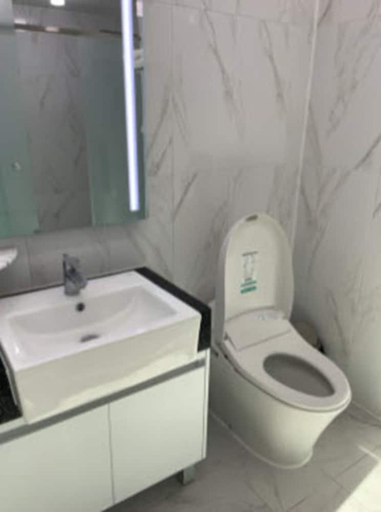 Condo, Golf View (47 Pyeong) photo 3