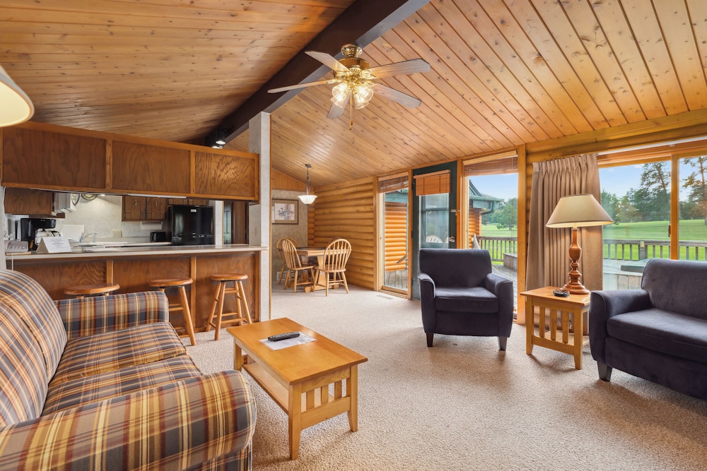 Family Cabin, 3 Bedrooms photo 1