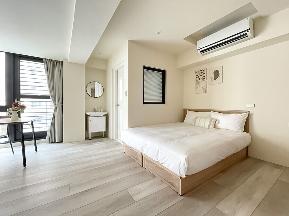 Deluxe Double Room - Photo 1