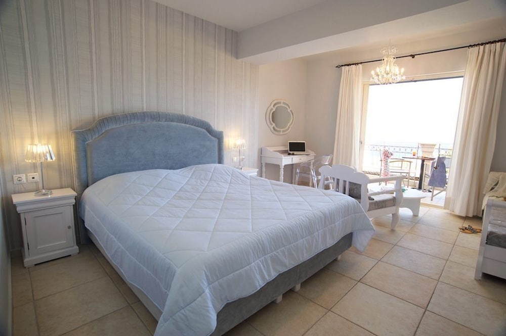 Deluxe Quadruple Room photo 3