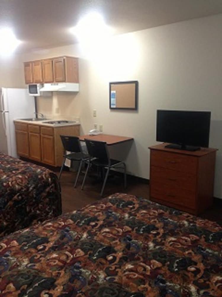 Basic Double Room, 2 Double Beds