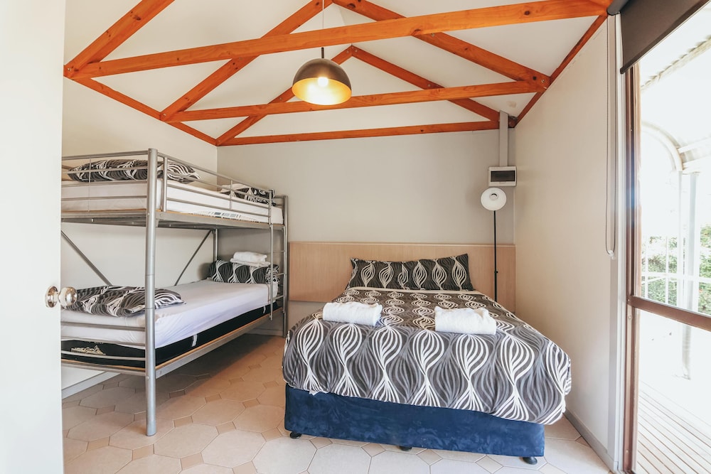 One Bedroom Cabin photo 2